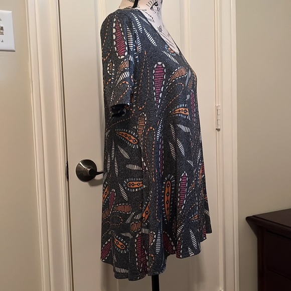 LuLaRoe Perfect T size XS - Picture 2 of 8